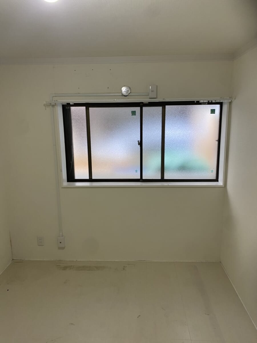 大阪市西淀川区・築40年の戸建て住宅で補助金を使った内窓（二重窓）の窓の断熱リフォームを実施しました。 Before