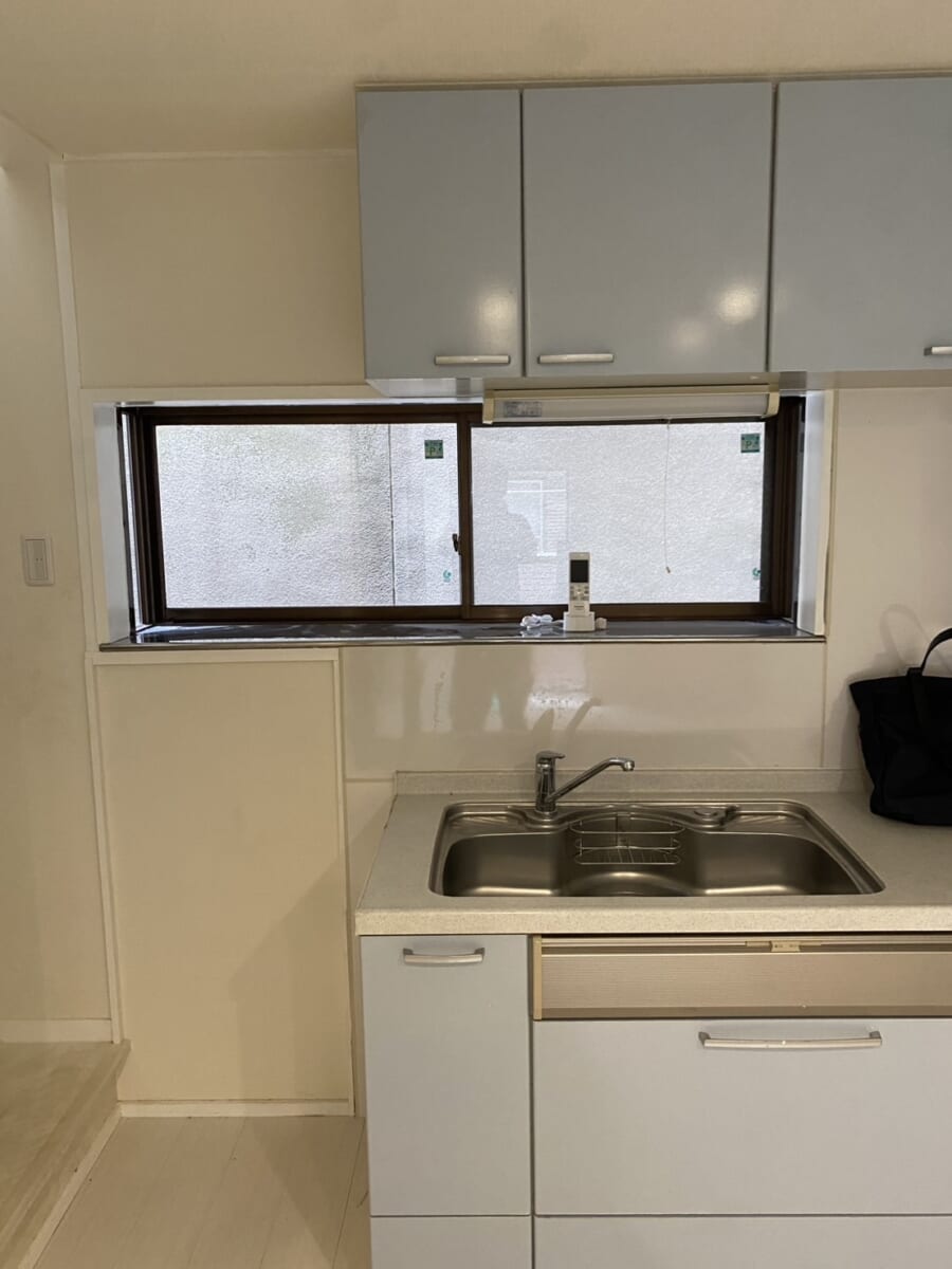 大阪市西淀川区・築40年の戸建て住宅で補助金を使った内窓（二重窓）の窓の断熱リフォームを実施しました。 Before