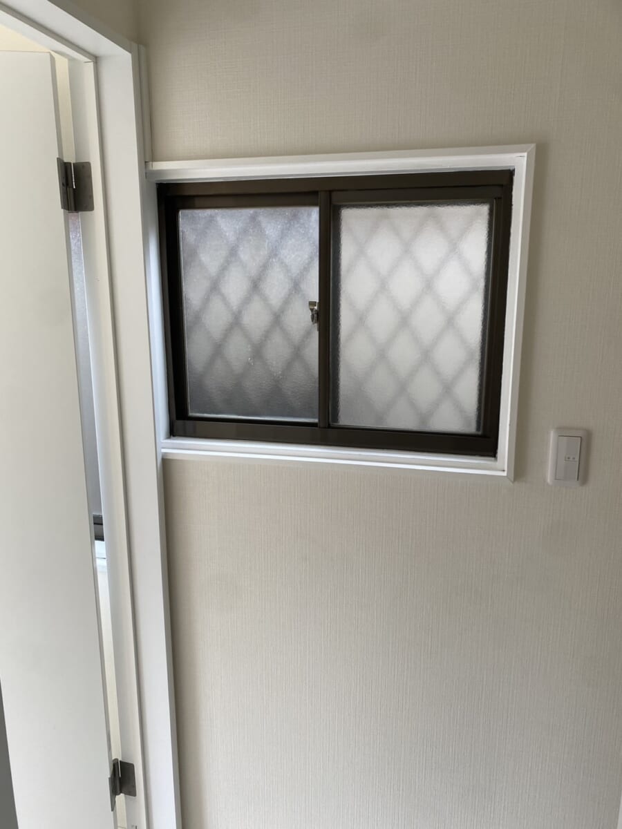 大阪市西淀川区・築40年の戸建て住宅で補助金を使った内窓（二重窓）の窓の断熱リフォームを実施しました。 Before