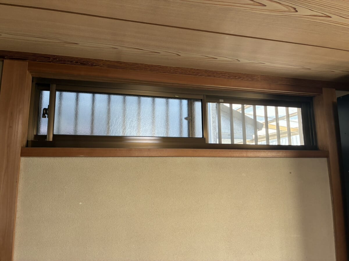 【大阪市西成区・築32年戸建て】内窓13箇所を設置！LIXILインプラスで断熱リフォーム｜大阪市の補助金66万円を活用 Before